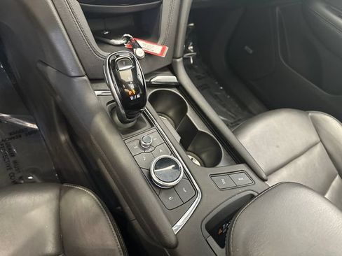 Used 2020 Cadillac XT6 Premium Luxury AWD/4WD image 24