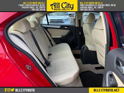 Used 2012 Volkswagen Jetta TDI image 12