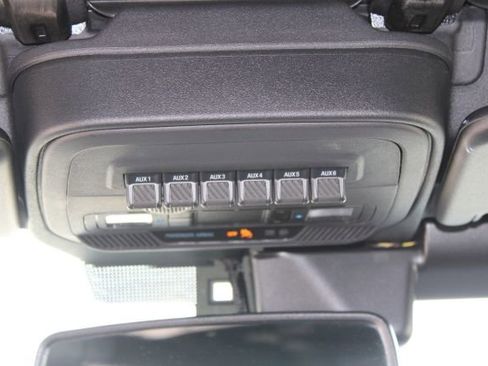 Used 2025 Ford Bronco Raptor AWD/4WD image 23