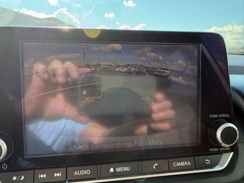 Used 2023 Nissan Rogue SV image 20