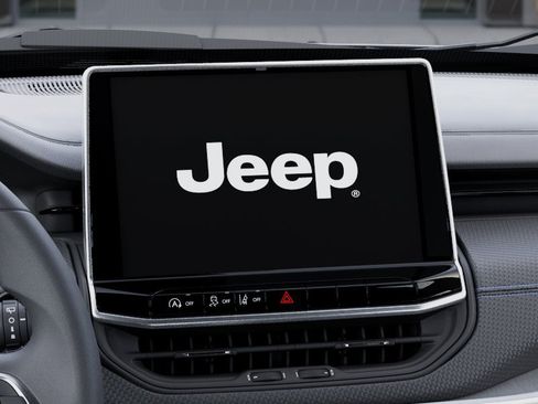 New 2026 Jeep Compass Latitude AWD/4WD image 18