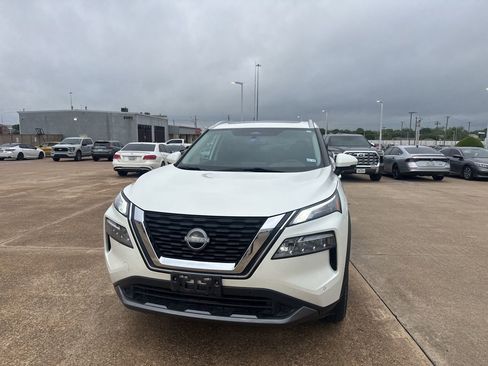 Certified 2023 Nissan Rogue SL w/ SL Premium Package image 6