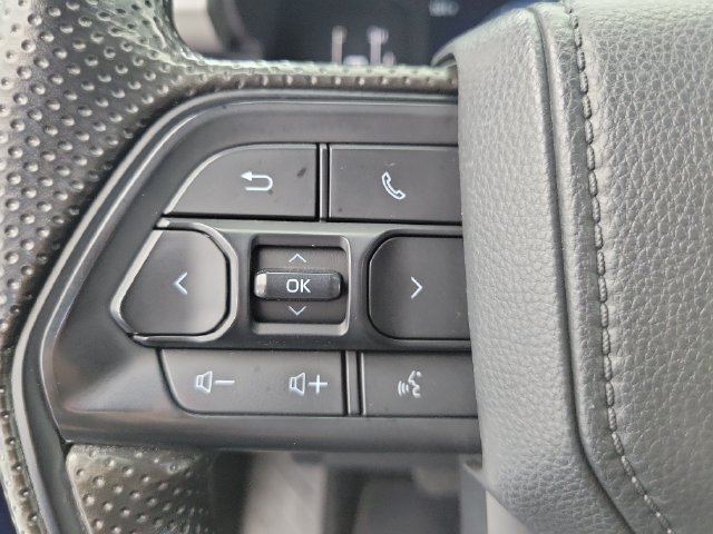 Used 2025 Toyota Tacoma SR5 AWD/4WD image 20