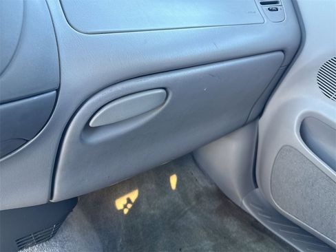 Used 1997 Ford F150 XLT image 28