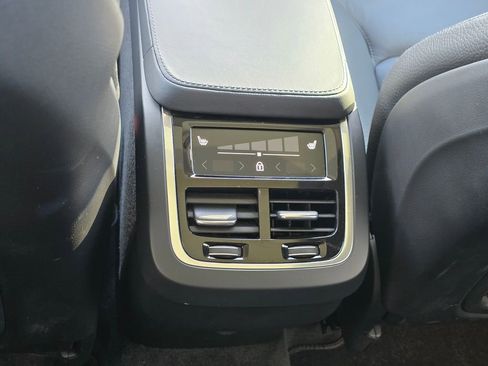 Used 2023 Volvo XC90 B6 Plus w/ Protection Package Premier image 33