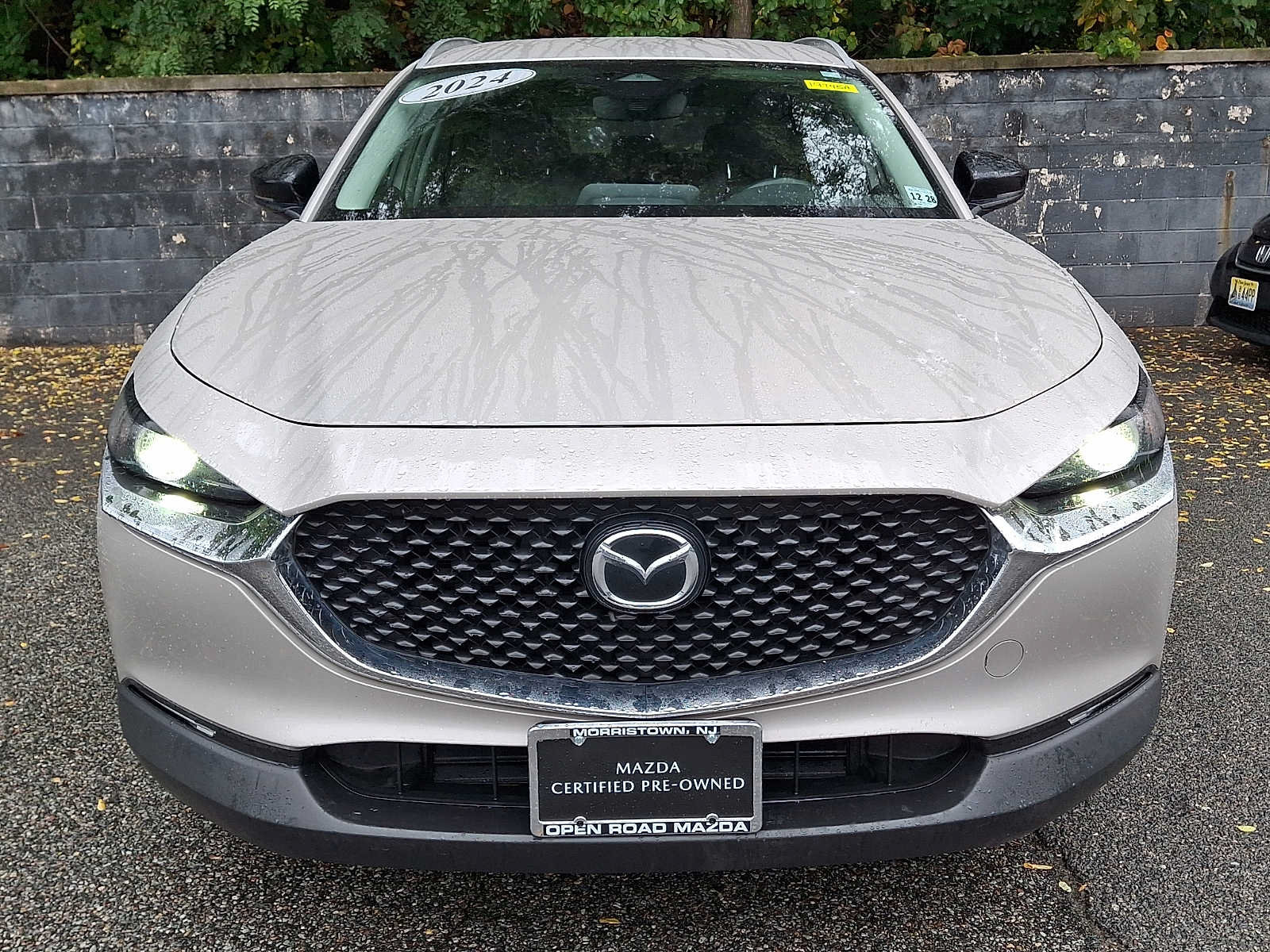 Used 2024 MAZDA CX-30 AWD 2.5 S w/ Select Sport Pkg image 2