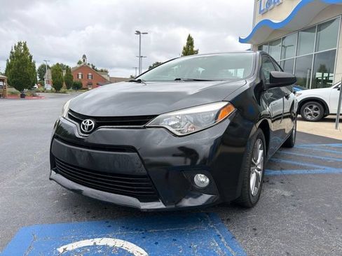Used 2014 Toyota Corolla LE FWD image 2