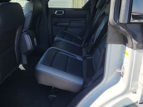 New 2026 Ford Bronco Outer Banks w/ Sasquatch Package AWD/4WD image 15
