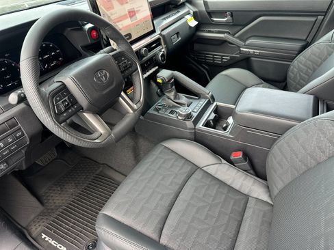New 2026 Toyota Tacoma TRD Off-Road AWD/4WD image 11