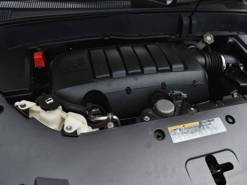 Used 2017 Chevrolet Traverse LS FWD image 30