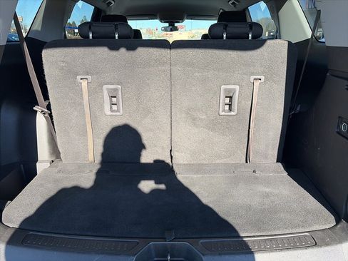 Used 2018 GMC Acadia SLE w/ Driver Alert Package I image 34