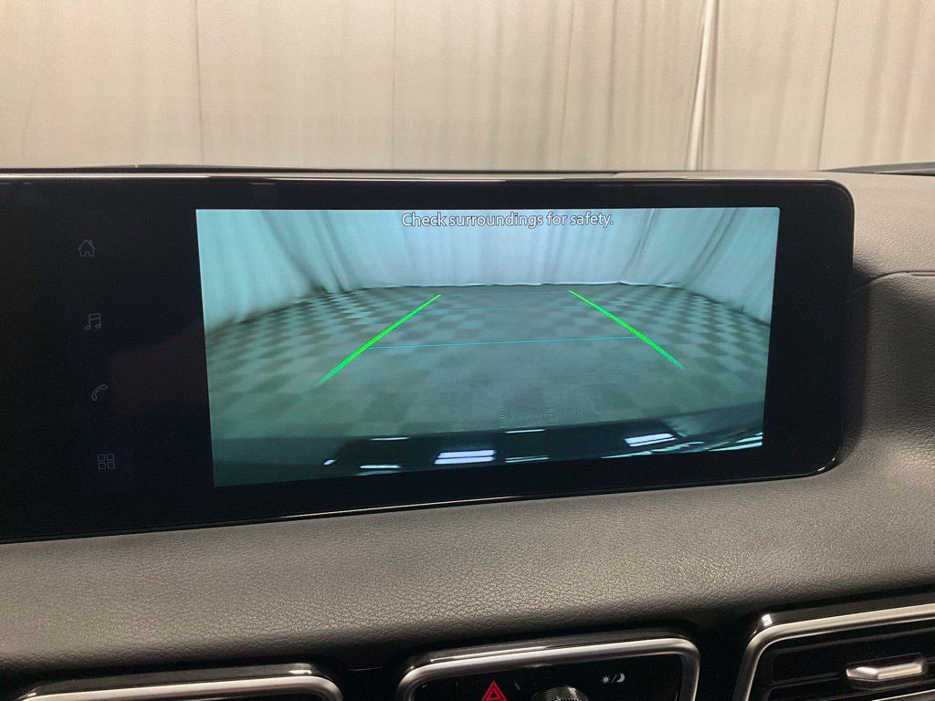Used 2026 Nissan Sentra SR w/ Floor Mat Package FWD image 8