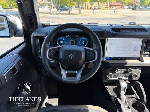 New 2026 Ford Bronco Outer Banks w/ Sasquatch Package image 16