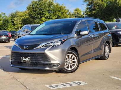 Used 2026 Toyota Sienna XLE