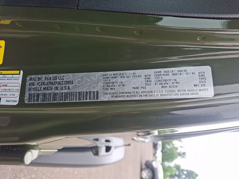 Used 2024 Jeep Wrangler Unlimited Rubicon 4xe AWD/4WD image 28