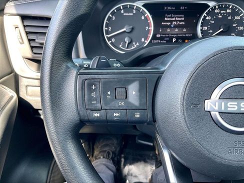 Used 2024 Nissan Rogue S AWD/4WD image 21