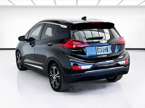 Used 2019 Chevrolet Bolt Premier w/ Infotainment Package FWD image 6