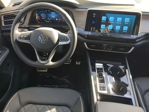 New 2026 Volkswagen Atlas SEL Premium R-Line AWD/4WD image 15