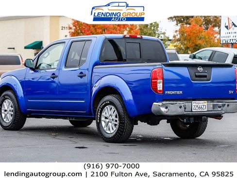 Used 2014 Nissan Frontier SV w/ SV Value Truck Package image 2