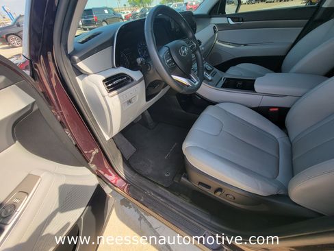 Used 2021 Hyundai Palisade SEL FWD image 16