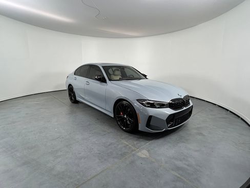 Used 2023 BMW M340i xDrive w/ Premium Package AWD/4WD image 3