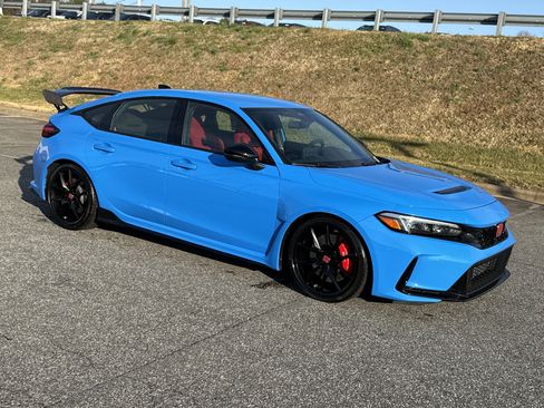 Certified 2023 Honda Civic Type R image 2