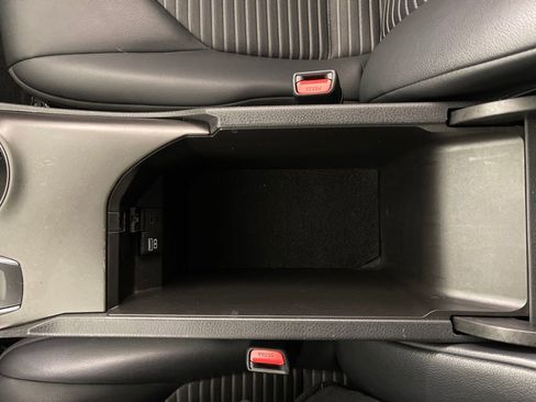 Used 2023 Toyota Camry SE image 26