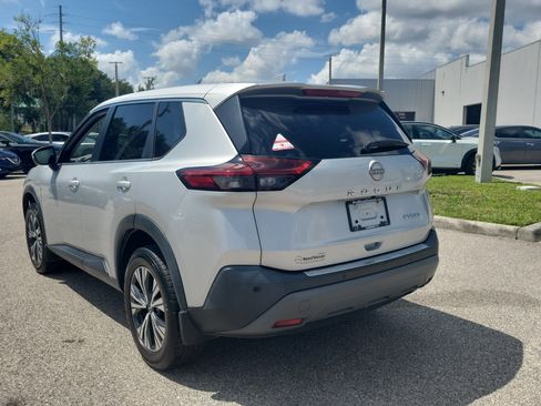 Certified 2022 Nissan Rogue SV AWD/4WD image 7