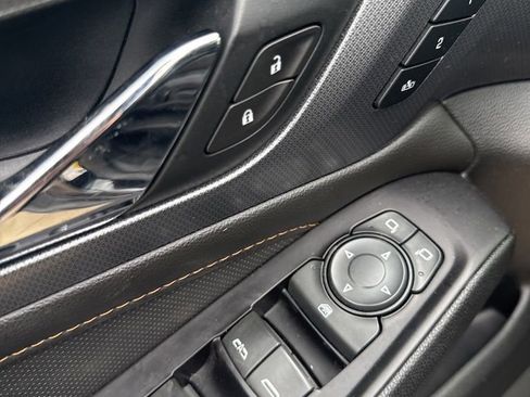 Used 2020 Chevrolet Traverse Premier w/ Redline Edition FWD image 19