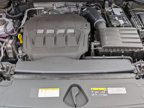 New 2025 Audi Q3 2.0T Premium image 12