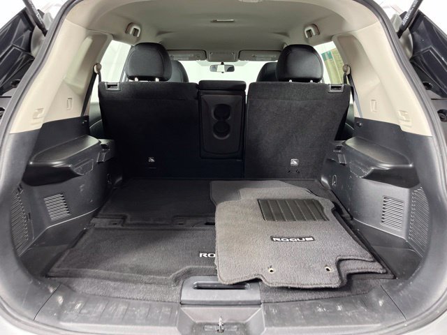Used 2017 Nissan Rogue S AWD/4WD image 42