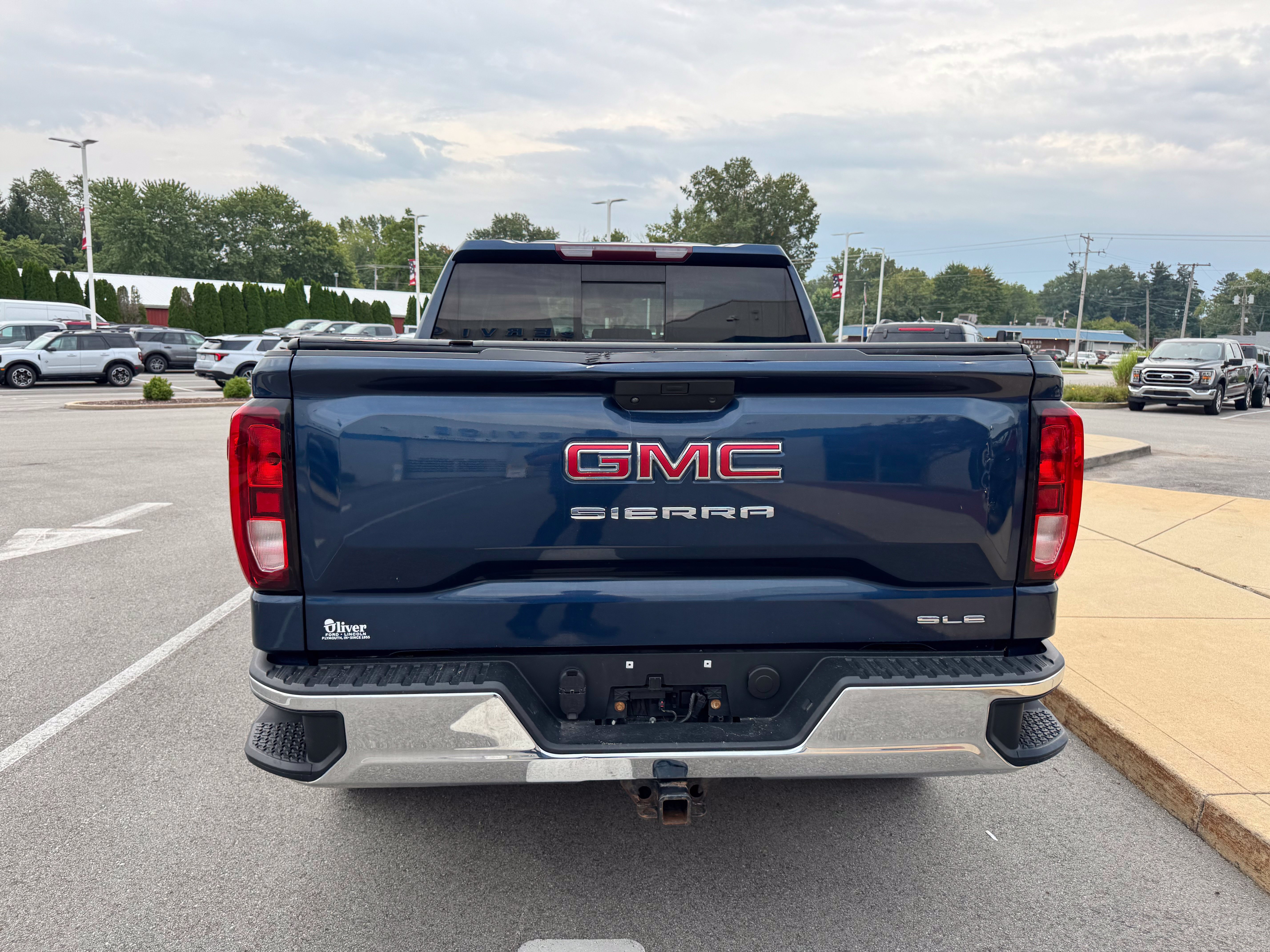 Used 2019 GMC Sierra 1500 SLE w/ SLE Value Package AWD/4WD image 6