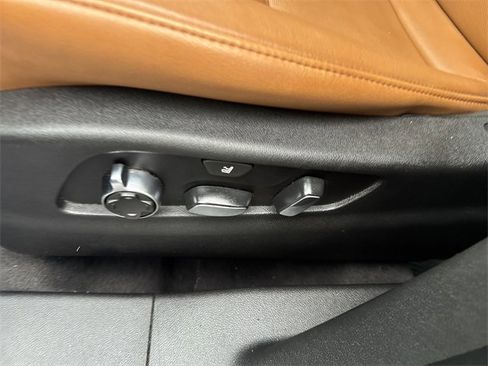 Used 2020 Cadillac XT4 Sport image 17