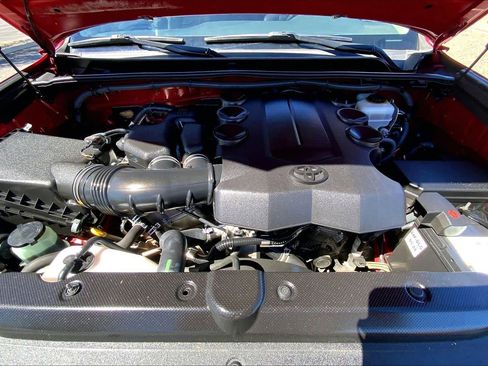 Used 2014 Toyota 4Runner Limited image 30