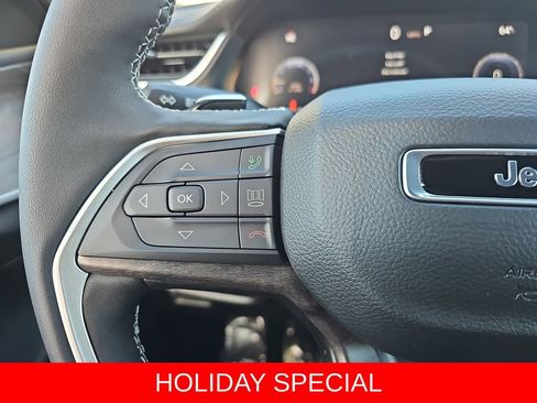 New 2025 Jeep Grand Cherokee Limited w/ Trailer Tow Package image 17