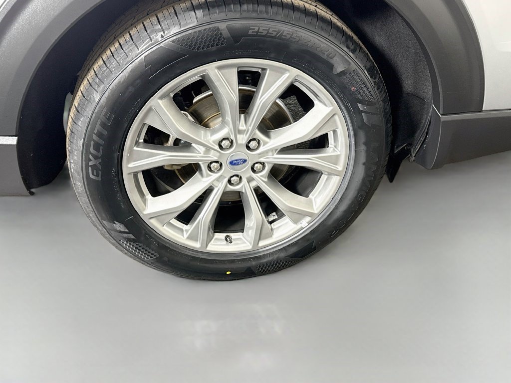Used 2023 Ford Explorer Limited RWD image 32