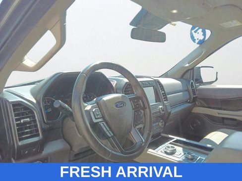 Used 2021 Ford Expedition Limited AWD/4WD image 21