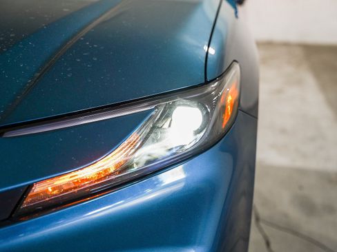 New 2026 Toyota Camry SE FWD image 5