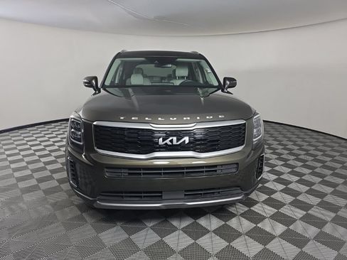 Used 2022 Kia Telluride EX w/ EX Premium Package AWD/4WD image 8