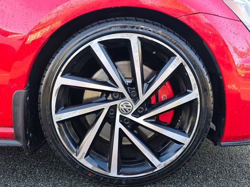 Used 2016 Volkswagen GTI SE image 11