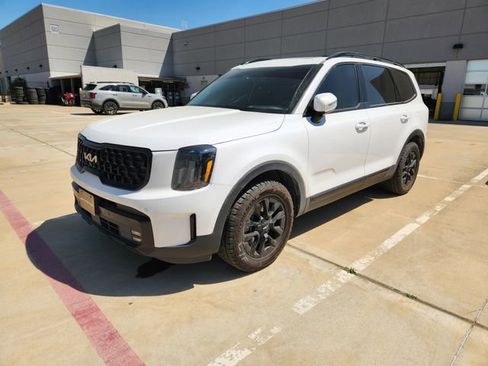 Certified 2024 Kia Telluride SX Prestige X-Pro image 2