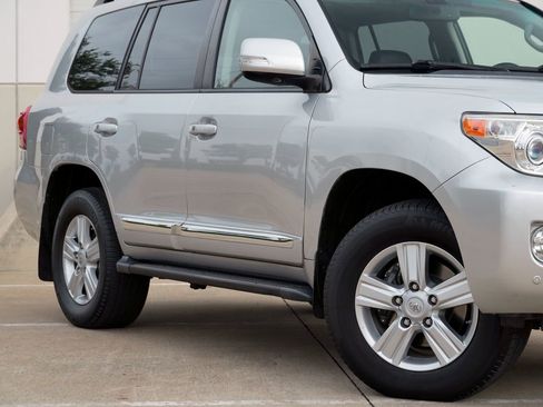 Used 2015 Toyota Land Cruiser AWD/4WD image 19