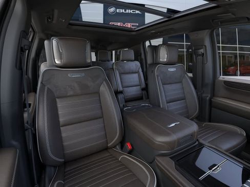 New 2026 GMC Yukon XL Denali Ultimate w/ LPO, Floor Liner Package AWD/4WD image 16