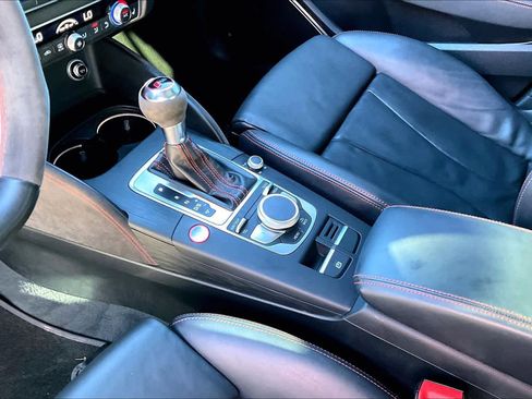 Used 2018 Audi RS 3 w/ Dynamic Plus Package image 16