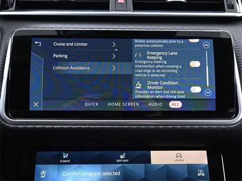 Used 2022 Land Rover Range Rover Velar R-Dynamic S image 37