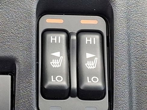 Used 2023 Subaru Crosstrek 2.0i Premium image 24