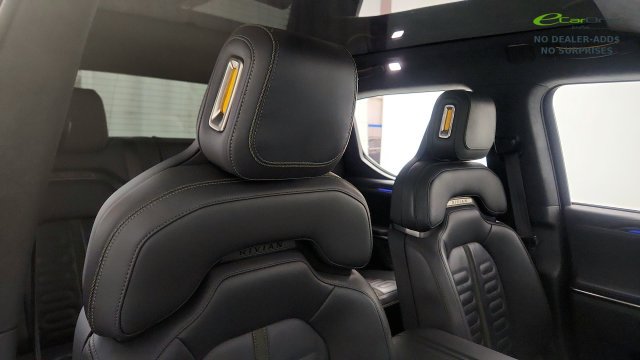 Used 2023 Rivian R1T Adventure Dual AWD/4WD image 35