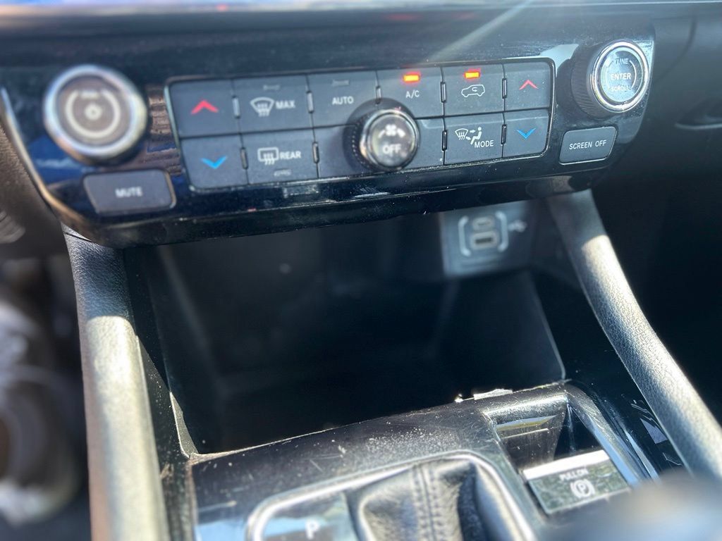 Used 2023 Jeep Compass Limited AWD/4WD image 22