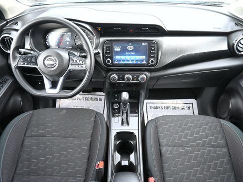 Certified 2023 Nissan Kicks SV image 16