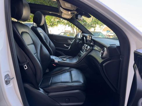 Used 2018 Mercedes-Benz GLC 300 image 23